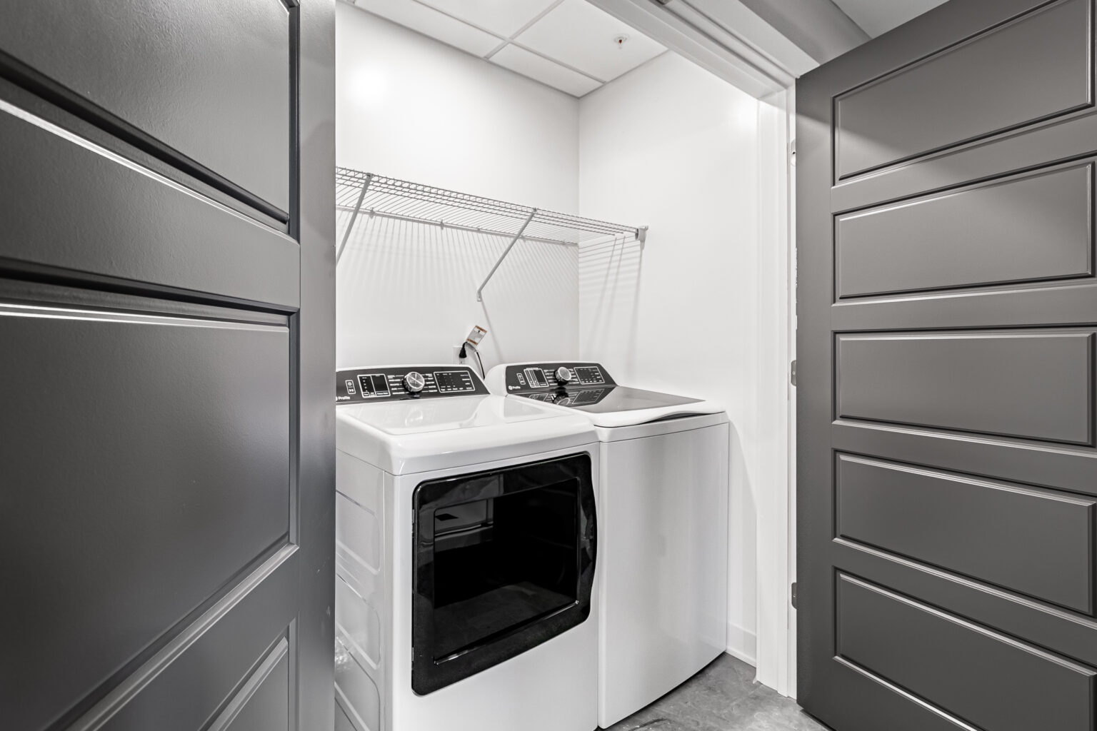 Laundry room with FlowStone floor